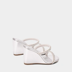 Tamanco Feminino Via Marte Salto Anabela Detalhe Strass Metalizado Prata