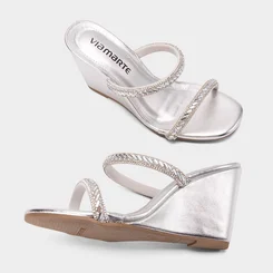 Tamanco Feminino Via Marte Salto Anabela Detalhe Strass Metalizado Prata