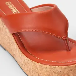 Tamanco Feminino Gabriela Plataforma Tira de Dedo Puffer Laranja