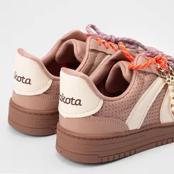 Tênis Casual Feminino Dakota Detalhe Laço & Pingente Bege