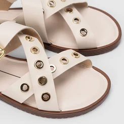 Sandália Rasteira Feminina Moleca Tiras Cruzadas Detalhe Ilhós Off White