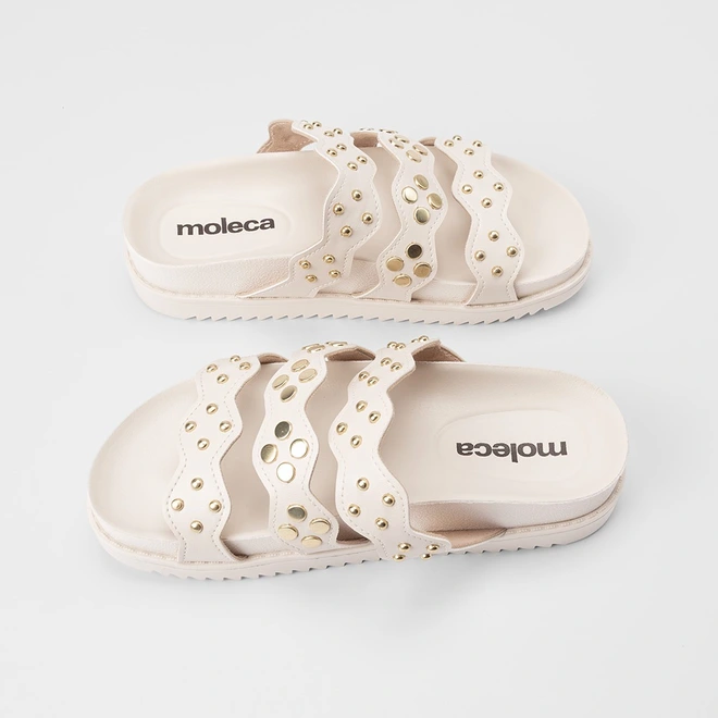 Tamanco Feminino Moleca Detalhe Tachas Off White