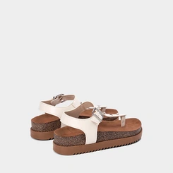 Sandália Feminina Moleca Detalhe Ilhós & Pedraria Off White