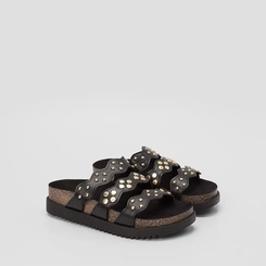 Tamanco Feminino Moleca Detalhe Tachas Preto