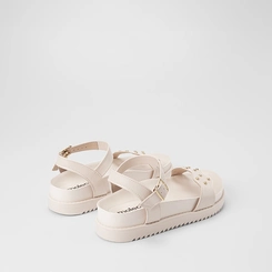Sandália Feminina Moleca Detalhe Tachas Off White