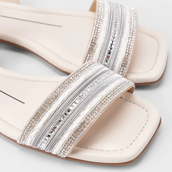 Sandália Rasteira Feminina Moleca Detalhe Strass & Pedraria Off White