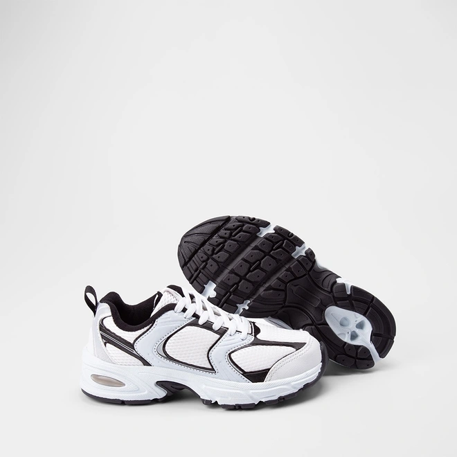 Tênis Esportivo Feminino Vertus Recortes Branco & Preto