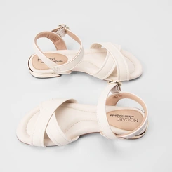 Sandália Rasteira Feminina Modare Ultraconforto Flat Tiras Cruzadas Off White