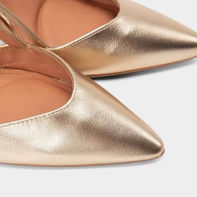 Scarpin Slingback Feminino Vizzano Salto Alto Fino Metalizado Ouro