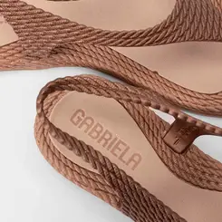 Sandália Feminina Gabriela Texturizada Bronze