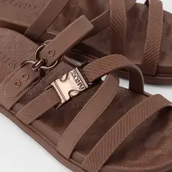 Tamanco Feminino Zaxy Multitiras Enfeite Fivela Marrom