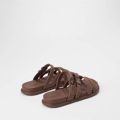 Tamanco Feminino Zaxy Multitiras Enfeite Fivela Marrom