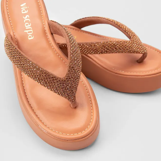 Tamanco Feminino Via Scarpa Flatform Tiras Strass Caramelo