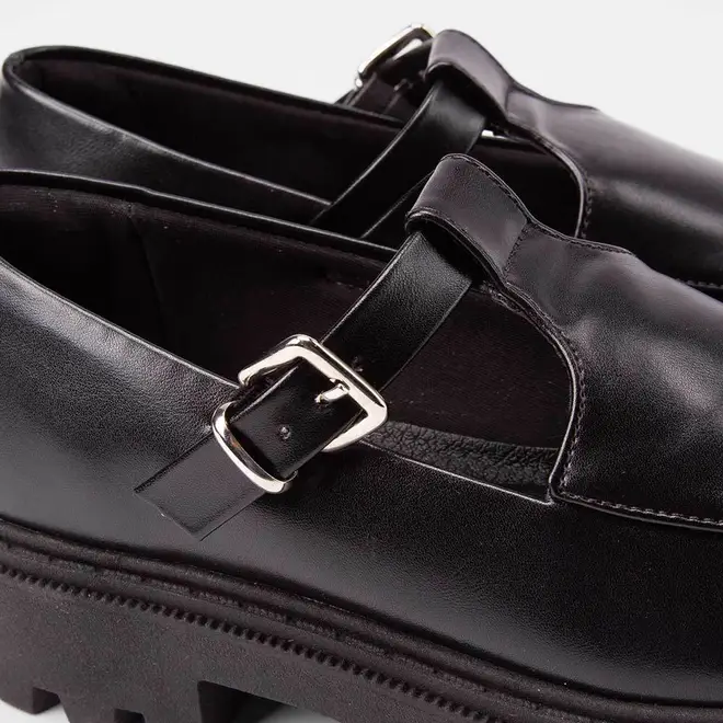 Mocassim Boneca Feminino Gabriela Tratorado Fivela Preto