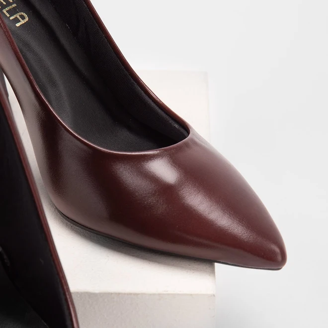 Scarpin Feminino Gabriela Salto Alto Bloco Vinho