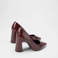 Scarpin Feminino Gabriela Salto Alto Bloco Vinho