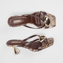 Tamanco Feminino Gabriela Detalhe Bold Textura Cobra Marrom