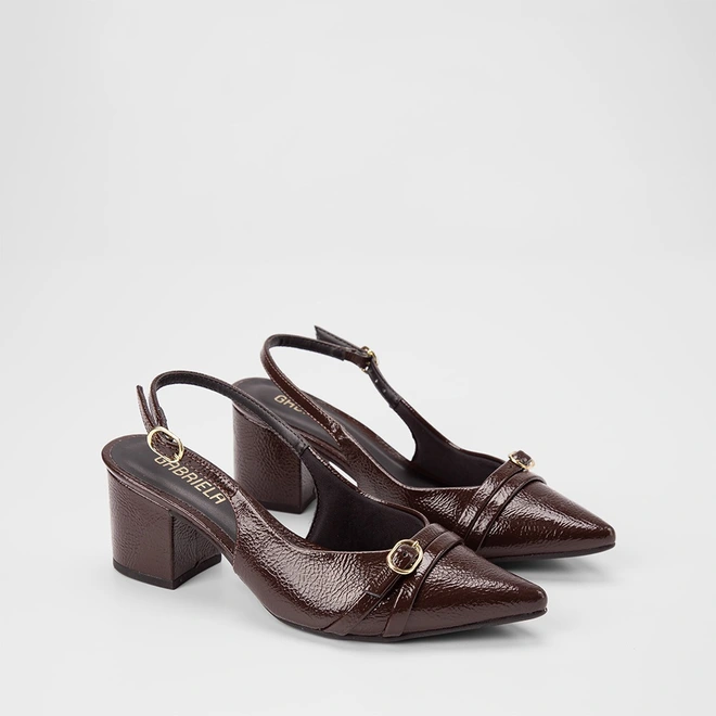 Scarpin Slingback Feminino Gabriela Enfeite Fivela Verniz Marrom