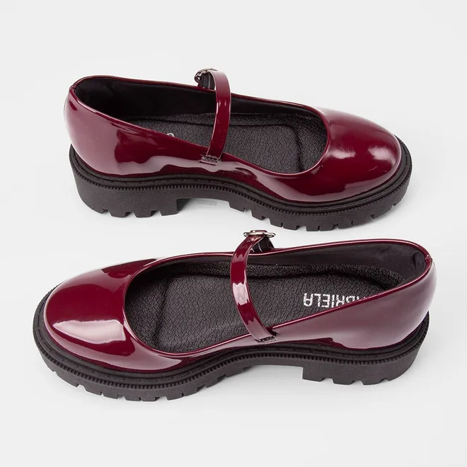 Mocassim Boneca Feminino Gabriela Enfeite Fivela Verniz Vinho