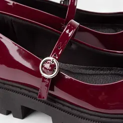Mocassim Boneca Feminino Gabriela Enfeite Fivela Verniz Vinho