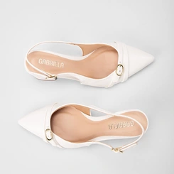 Scarpin Slingback Feminino Gabriela Enfeite Fivela Verniz Branco