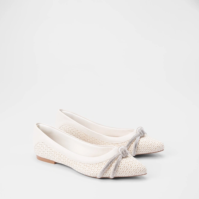 Sapatilha Feminina Gabriela Ráfia Detalhe Nó & Strass Off White