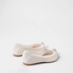 Sapatilha Feminina Gabriela Ráfia Detalhe Nó & Strass Off White