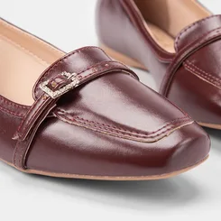 Sapatilha Feminina Gabriela Enfeite Fivela & Strass Vinho