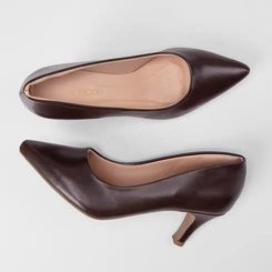 Scarpin Feminino Penélope Salto Médio Marrom