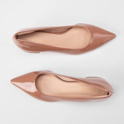 Scarpin Feminino Penélope Salto Bloco Baixo Verniz Nude