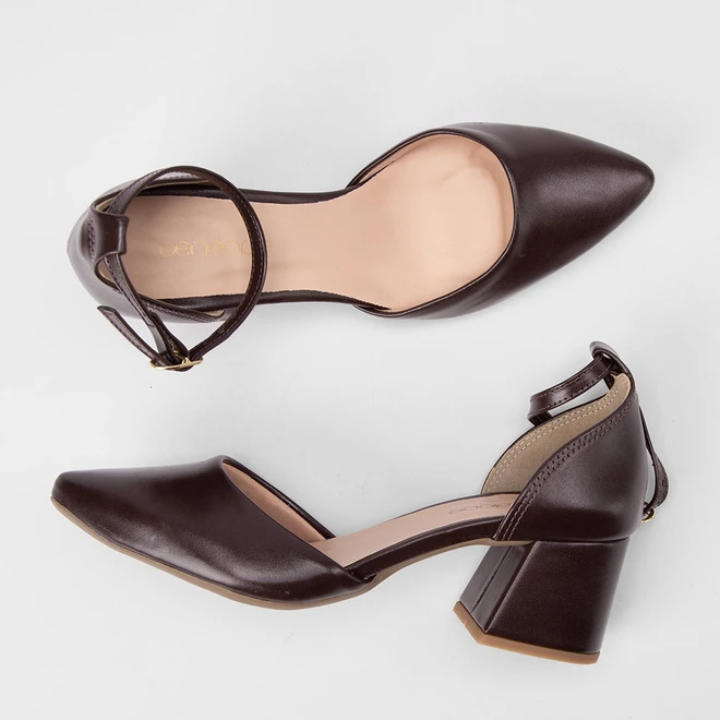 Scarpin Feminino Penélope Salto Bloco Médio Marrom