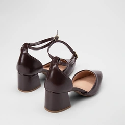 Scarpin Feminino Penélope Salto Bloco Médio Marrom