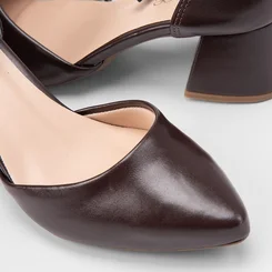 Scarpin Feminino Penélope Salto Bloco Médio Marrom