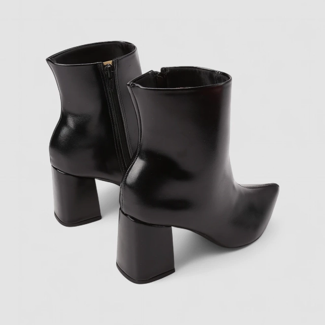Ankle Boot Feminina Penélope Salto Bloco Preta