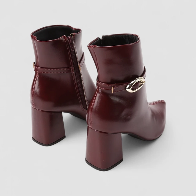 Ankle Boot Feminina Penélope Salto Bloco Enfeite Fivela Vinho