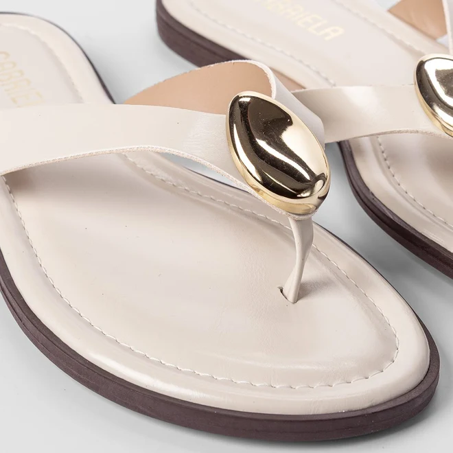 Rasteira Feminina Gabriela Detalhe Bold Off White