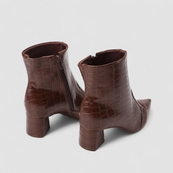 Ankle Boot Feminina Bebecê Textura Croco Marrom