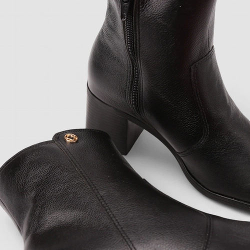 Bota Feminina Bebecê Salto Bloco Couro Preta