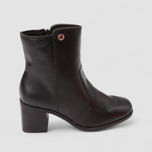 Bota Feminina Bebecê Couro Cano Curto Salto Bloco Preta