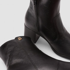 Bota Feminina Bebecê Couro Cano Curto Salto Bloco Preta