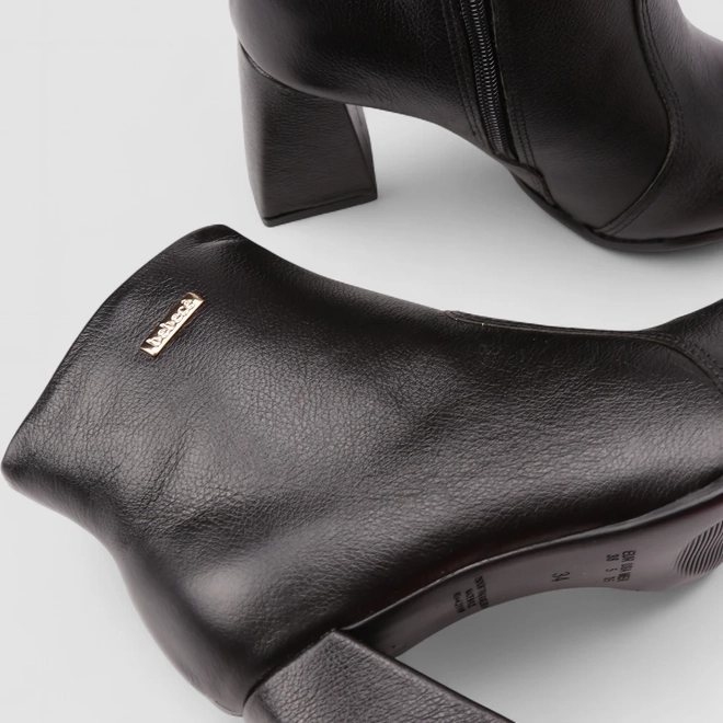 Ankle Boot Feminina Bebecê Couro Preto