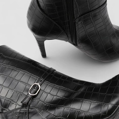 Bota Feminina Gabriela Cano Médio Textura Croco Preto