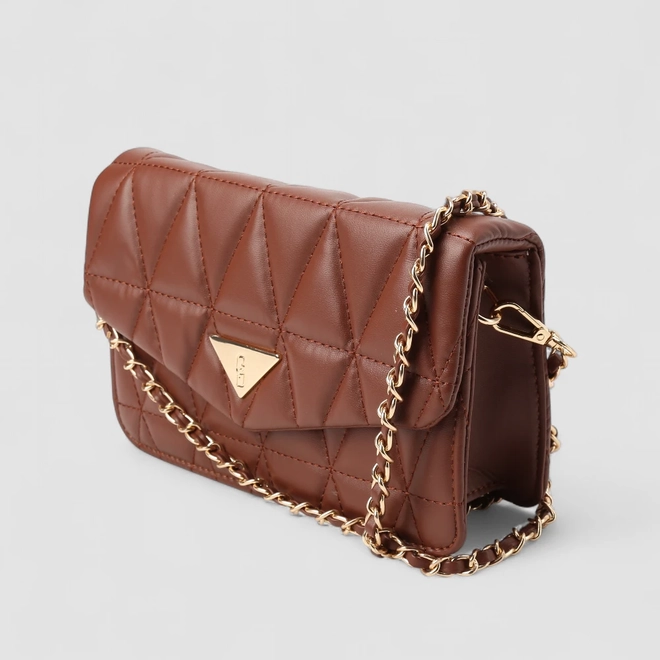 Bolsa Camera Bag Gabriela Pequena Transversal Alça Metalizada Matelassê Marrom