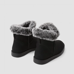 Bota Feminina Mooncity Cano Curto Peluciada Preto