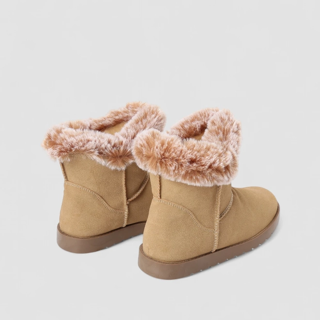 Bota Feminina Mooncity Cano Curto Peluciada Bege