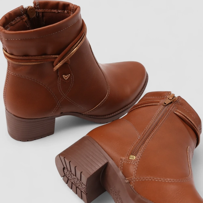 Ankle Boot Feminina Mississipi Salto Bloco Zíper Coração Caramelo