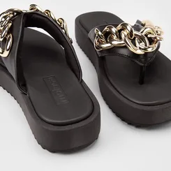 Tamanco Feminino Moleca Flatform Detalhe Corrente Preto