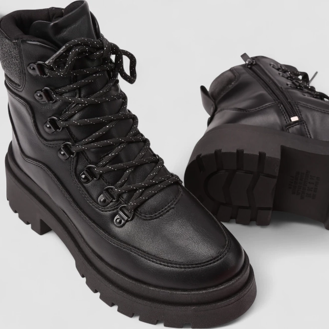 Bota Coturno Feminino Dakota Cano Curto Tratorado Com Zíper Preto