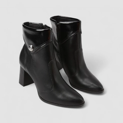 Bota Feminina Mississipi Cano Curto Salto Reto Detalhe Tacha Preto