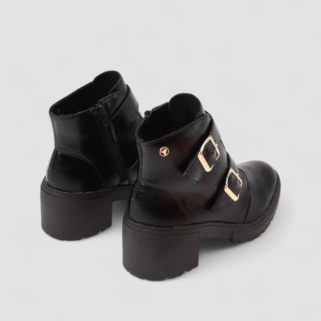 Ankle Boot Feminina Via Uno Detalhe Tiras Fivela Preto